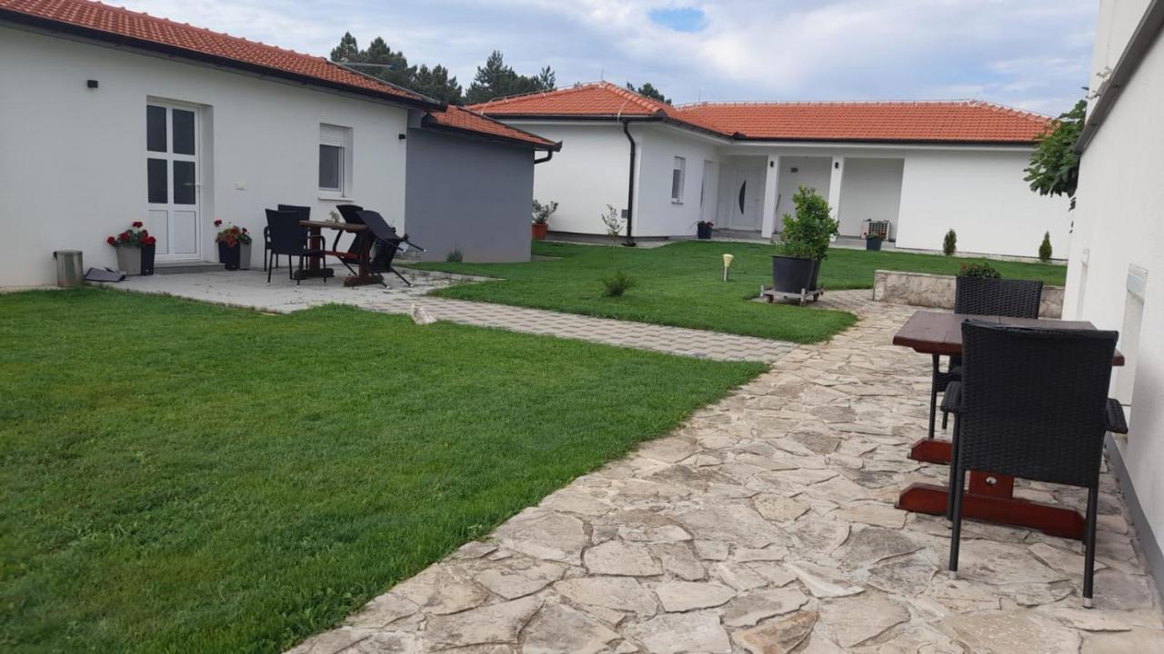 Apartment Kravica Ljubuski Bagian luar foto