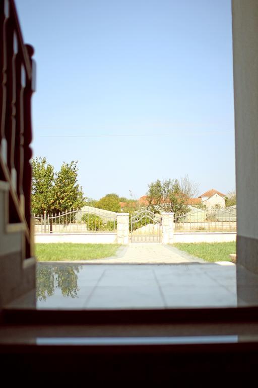 Apartment Kravica Ljubuski Bagian luar foto