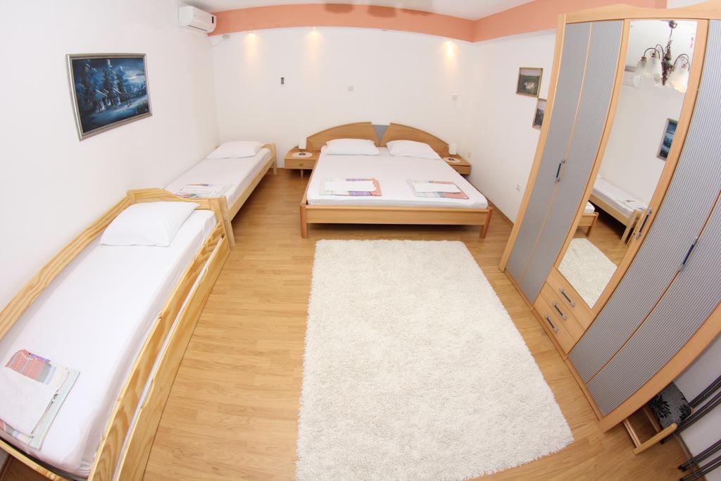 Apartment Kravica Ljubuski Bagian luar foto